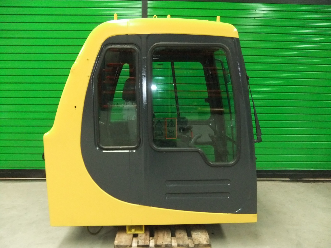 Cab EROPS KOMATSU PC340-6 - Кабина за Строителна техника: снимка 1 Cab EROPS KOMATSU PC340-6 - Кабина за Строителна техника: снимка 1