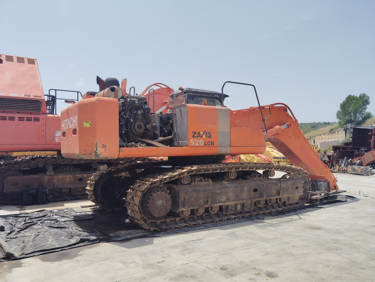 EXCAVADORA HITACHI ZX520LCH-3 - Верижен багер: снимка 2 EXCAVADORA HITACHI ZX520LCH-3 - Верижен багер: снимка 2