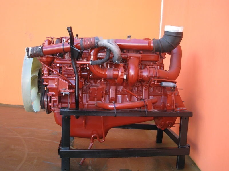 IVECO 8210.421 for Astra HD7.42 - Двигател: снимка 2 IVECO 8210.421 for Astra HD7.42 - Двигател: снимка 2