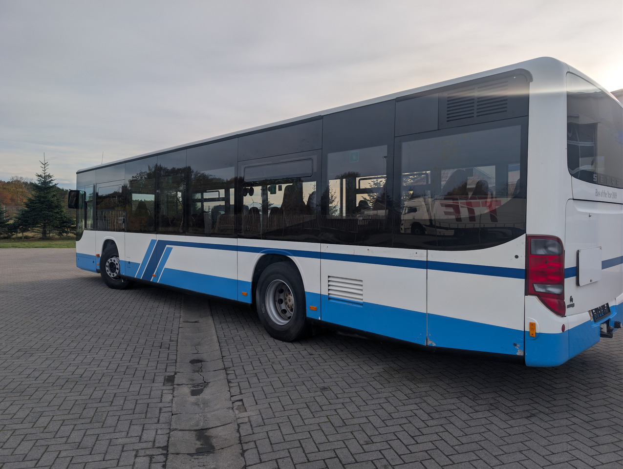 SETRA S 415 NF (Niederflur-Linienbus, Klasse II) - Градски автобус: снимка 4 SETRA S 415 NF (Niederflur-Linienbus, Klasse II) - Градски автобус: снимка 4