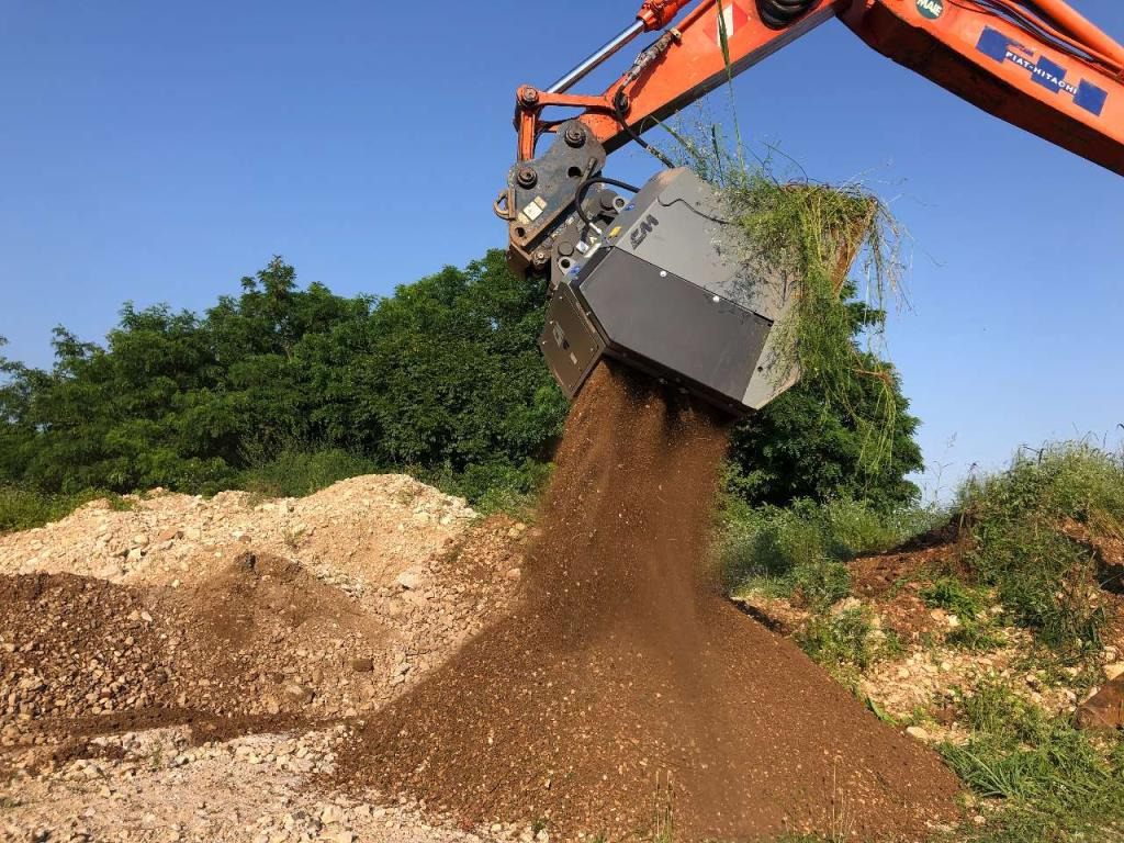 CM Crusher CDS 14 Screening Bucket - Кофа за Мини челен товарач: снимка 1 CM Crusher CDS 14 Screening Bucket - Кофа за Мини челен товарач: снимка 1