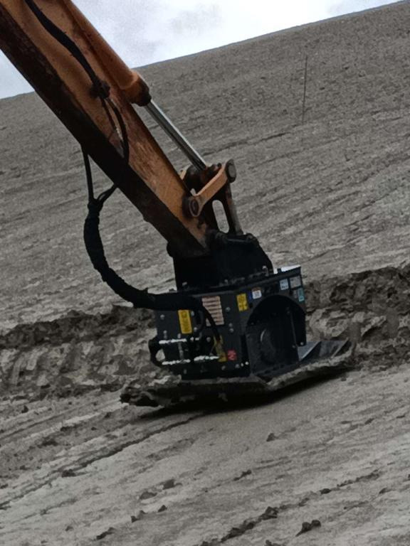 CM Crusher PV 60.100 Vibrating Plate - Виброплоча: снимка 1 CM Crusher PV 60.100 Vibrating Plate - Виброплоча: снимка 1