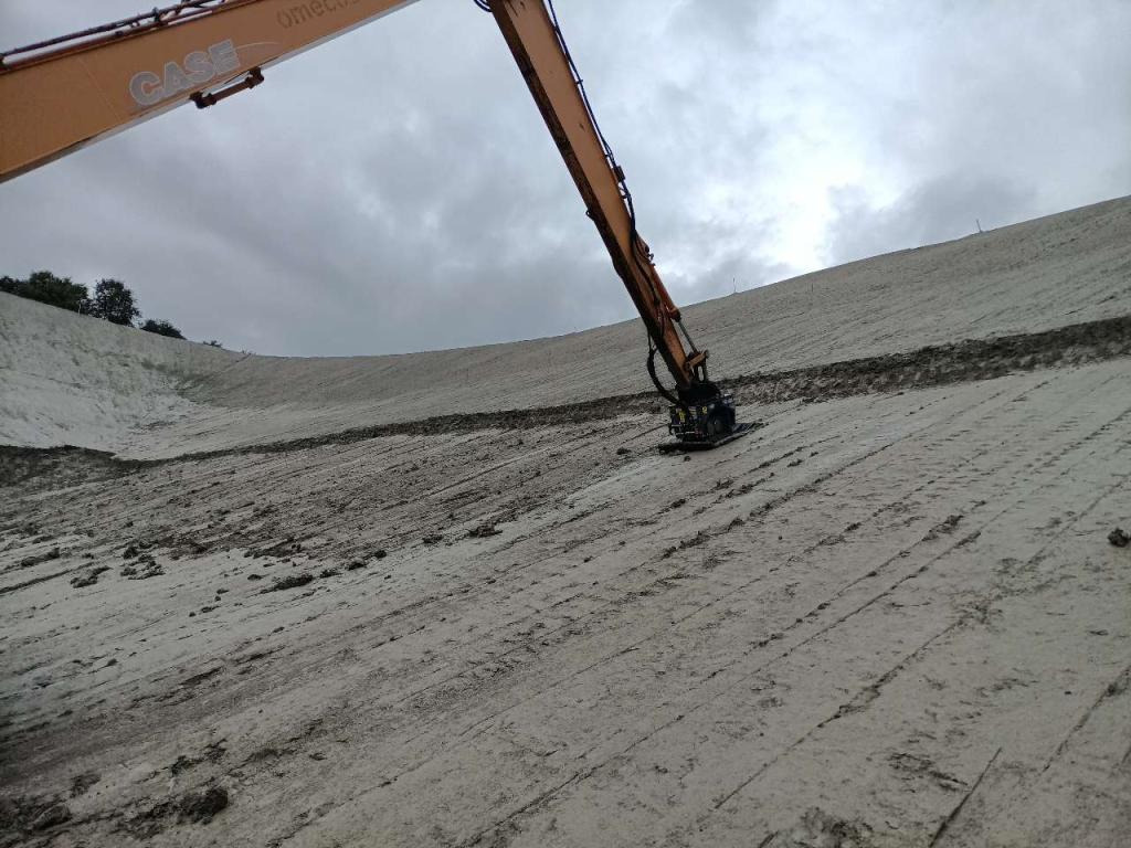 CM Crusher PV 60.100 Vibrating Plate - Виброплоча: снимка 2 CM Crusher PV 60.100 Vibrating Plate - Виброплоча: снимка 2
