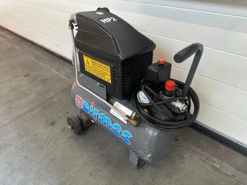 Airmec FIAC BXA 25200 Elektrische Zuigercompressor 2 PK 150 L / min 8 Bar - Компресор за въздух: снимка 4 Airmec FIAC BXA 25200 Elektrische Zuigercompressor 2 PK 150 L / min 8 Bar - Компресор за въздух: снимка 4
