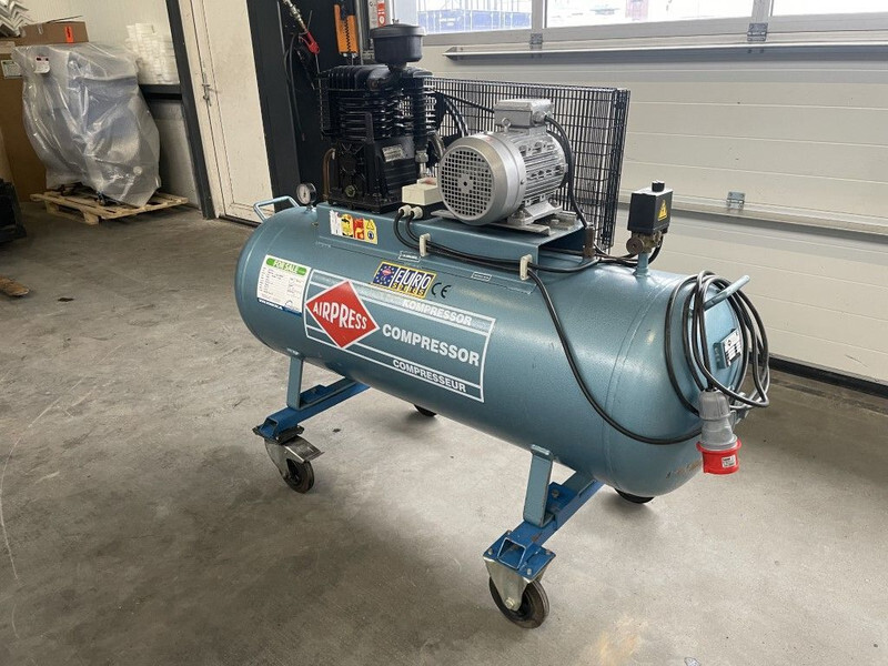 Airpress K300/600 Elektrische Zuigercompressor 3 kW 400 L / min 10 Bar - Компресор за въздух: снимка 3 Airpress K300/600 Elektrische Zuigercompressor 3 kW 400 L / min 10 Bar - Компресор за въздух: снимка 3