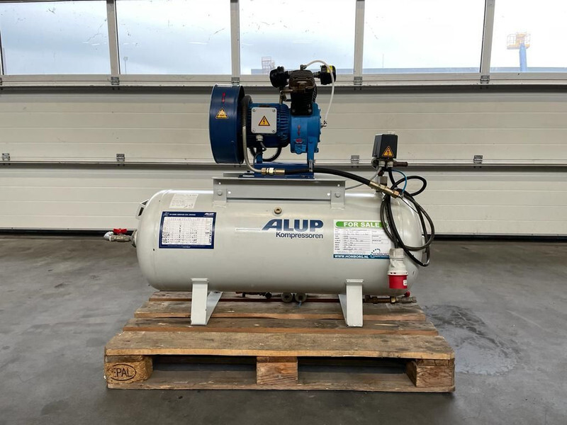 Alup 2.2 kW 240 L / min 10 Bar Elektrische Zuigercompressor op ketel - Компресор за въздух: снимка 1 Alup 2.2 kW 240 L / min 10 Bar Elektrische Zuigercompressor op ketel - Компресор за въздух: снимка 1
