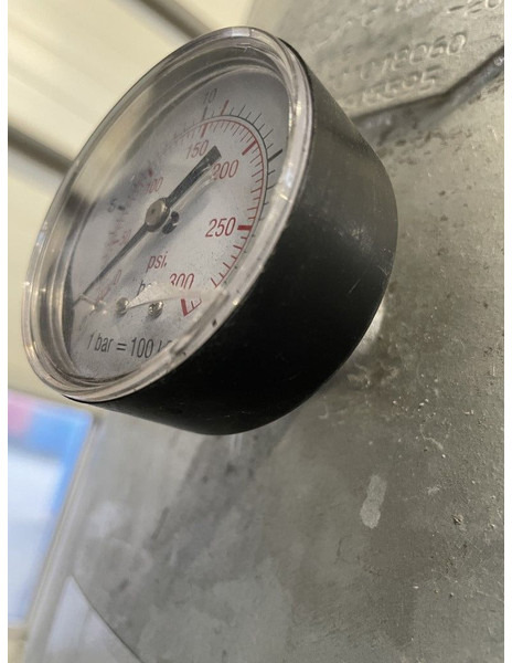 Atlas-Copco 500 Liter Gegalvaniseerde Verticale luchtketel 11 Bar (1 stuks) - Компресор за въздух: снимка 4 Atlas-Copco 500 Liter Gegalvaniseerde Verticale luchtketel 11 Bar (1 stuks) - Компресор за въздух: снимка 4