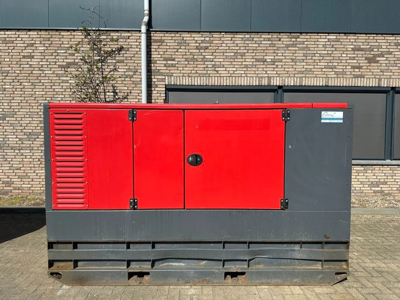 Atlas-Copco QAS 60 Perkins Stamford 60 kVA Silent Rental generatorset - Електрогенератор: снимка 1 Atlas-Copco QAS 60 Perkins Stamford 60 kVA Silent Rental generatorset - Електрогенератор: снимка 1