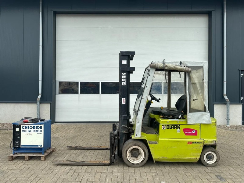 Clark EPM25N 2.5 ton Duplex Sideshift Elektra Heftruck - Електрокар: снимка 1 Clark EPM25N 2.5 ton Duplex Sideshift Elektra Heftruck - Електрокар: снимка 1