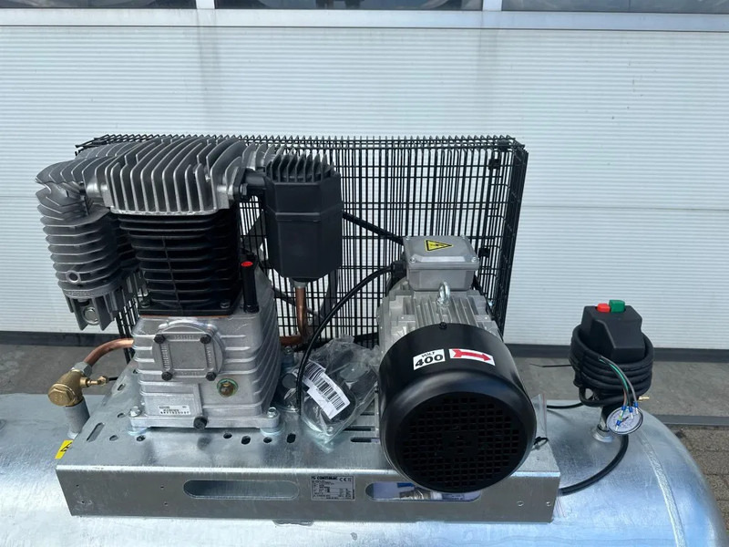 Contimac CM 655 / 10 / 270D Galva 4 kW 650 L / min 10 Bar Zuigercompressor t.b.v Agri Gegalvaniseerd - Компресор за въздух: снимка 5 Contimac CM 655 / 10 / 270D Galva 4 kW 650 L / min 10 Bar Zuigercompressor t.b.v Agri Gegalvaniseerd - Компресор за въздух: снимка 5