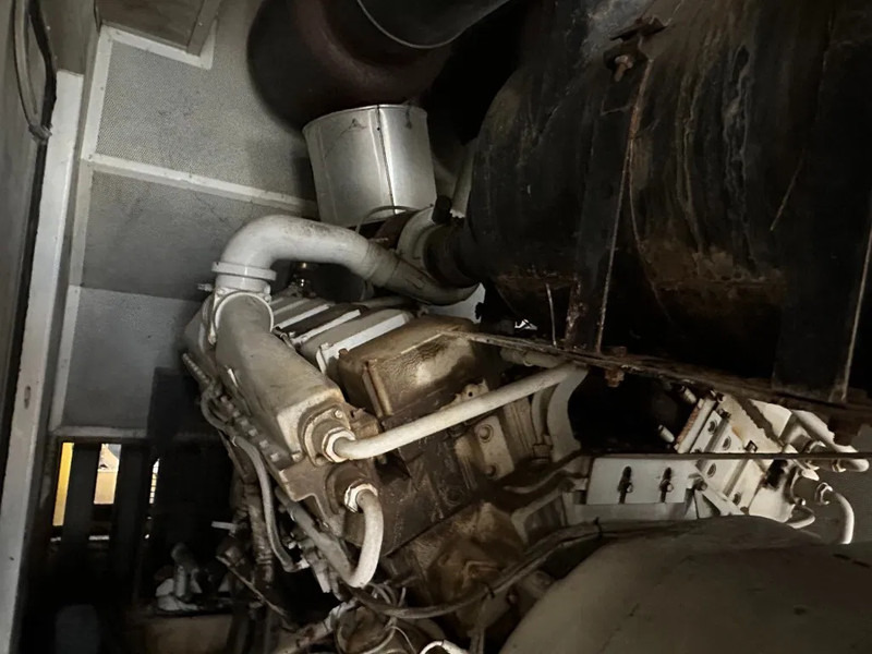 Електрогенератор Cummins KTA 38 G5 Leroy Somer 1000 kVA Silent generatorset in container: снимка 11 Електрогенератор Cummins KTA 38 G5 Leroy Somer 1000 kVA Silent generatorset in container: снимка 11