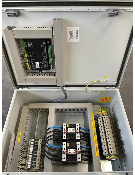 Deap Sea Electronics DSE 100 Ampère ATS Automatische Netovername Paneel nieuw ! - Електрогенератор: снимка 4 Deap Sea Electronics DSE 100 Ampère ATS Automatische Netovername Paneel nieuw ! - Електрогенератор: снимка 4