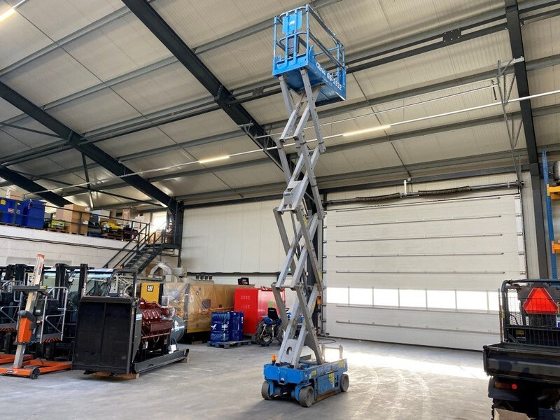 Ножична работна платформа Genie GS 1932 Elektrische Schaarhoogwerker 7.8 meter werkhoogte 304 uur !: снимка 13