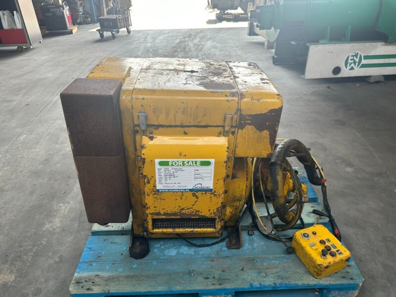Hatz 2L30C Silent Diesel Motor 19 kW 26 PK met hydrauliekpomp - Двигател за Подемно-транспортна техника: снимка 4 Hatz 2L30C Silent Diesel Motor 19 kW 26 PK met hydrauliekpomp - Двигател за Подемно-транспортна техника: снимка 4