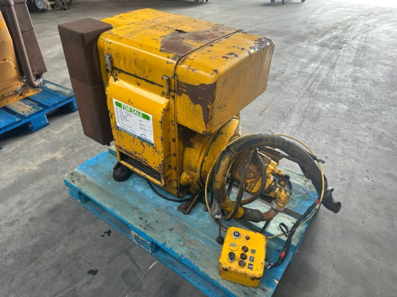 Hatz 2L30C Silent Diesel Motor 19 kW 26 PK met hydrauliekpomp - Двигател за Подемно-транспортна техника: снимка 1 Hatz 2L30C Silent Diesel Motor 19 kW 26 PK met hydrauliekpomp - Двигател за Подемно-транспортна техника: снимка 1