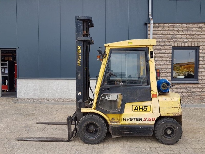 Hyster H2.50XM 2.5 ton Duplex Sideshift LPG Heftruck - Газокар: снимка 1 Hyster H2.50XM 2.5 ton Duplex Sideshift LPG Heftruck - Газокар: снимка 1