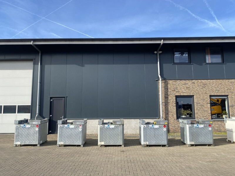 IBC Rietberg 1000 liter IBC Dieseltank Gegalvaniseerd - Резервоар за съхранение: снимка 3 IBC Rietberg 1000 liter IBC Dieseltank Gegalvaniseerd - Резервоар за съхранение: снимка 3