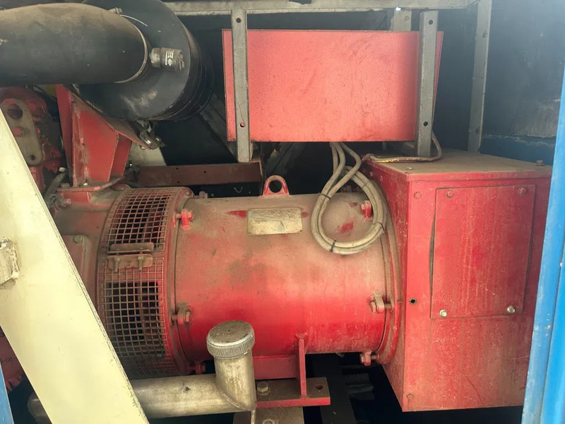 Електрогенератор Iveco 8061 Leroy Somer 85 kVA Silent generatorset: снимка 14