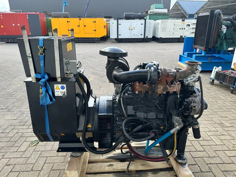 Iveco FPT NEF45 SM1A.A0 Stamford 60 kVA generatorset - Електрогенератор: снимка 2 Iveco FPT NEF45 SM1A.A0 Stamford 60 kVA generatorset - Електрогенератор: снимка 2