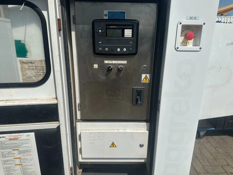 Iveco FPT NEF45 SM1A.A004 Stamford 60 kVA Silent Rental generatorset - Електрогенератор: снимка 3 Iveco FPT NEF45 SM1A.A004 Stamford 60 kVA Silent Rental generatorset - Електрогенератор: снимка 3