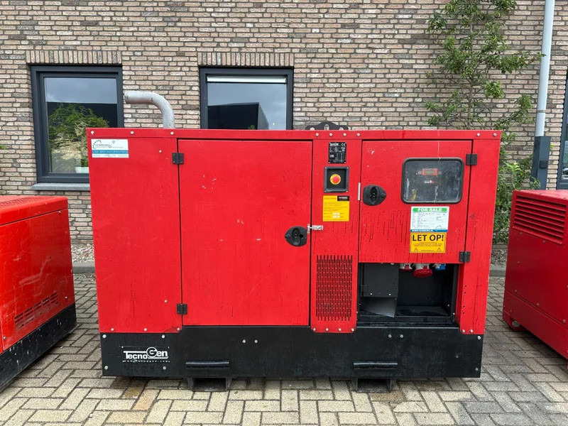 Iveco FPT Tecnogen Mecc Alte Spa 40 kVA Silent generatorset - Електрогенератор: снимка 1 Iveco FPT Tecnogen Mecc Alte Spa 40 kVA Silent generatorset - Електрогенератор: снимка 1