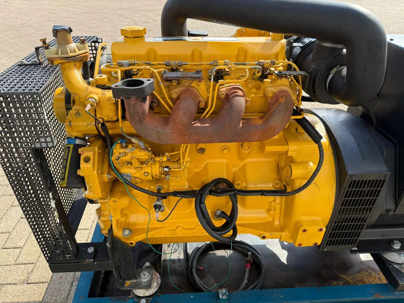 John Deere 4039 DF 008 Stamford 42.5 kVA generatorset - Електрогенератор: снимка 4 John Deere 4039 DF 008 Stamford 42.5 kVA generatorset - Електрогенератор: снимка 4