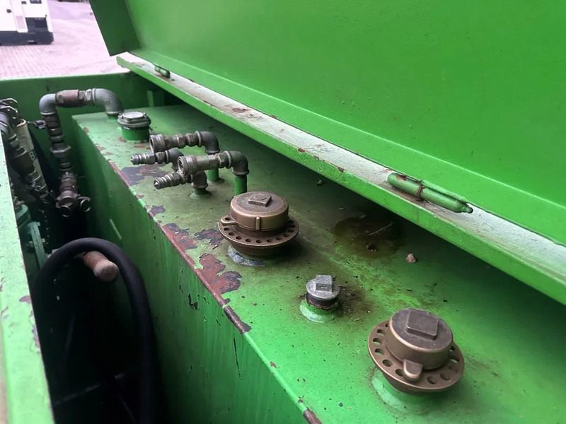 Резервоар за съхранение Kiwa IBC Steenbergen 2000 liter Dieseltank met handpomp Milieutank: снимка 12 Резервоар за съхранение Kiwa IBC Steenbergen 2000 liter Dieseltank met handpomp Milieutank: снимка 12