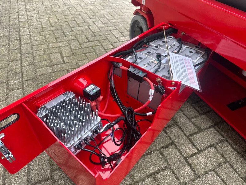 Нови Ножична работна платформа MAGNI ES1008 AC Elektra Schaarhoogwerker 10 meter werkhoogte NEW: снимка 14