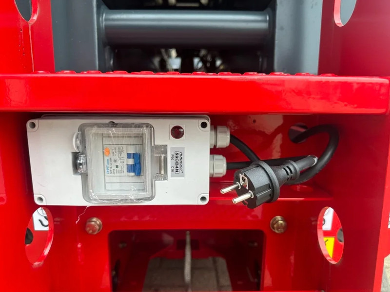 Нови Ножична работна платформа MAGNI ES1008 AC Elektra Schaarhoogwerker 10 meter werkhoogte NEW: снимка 17