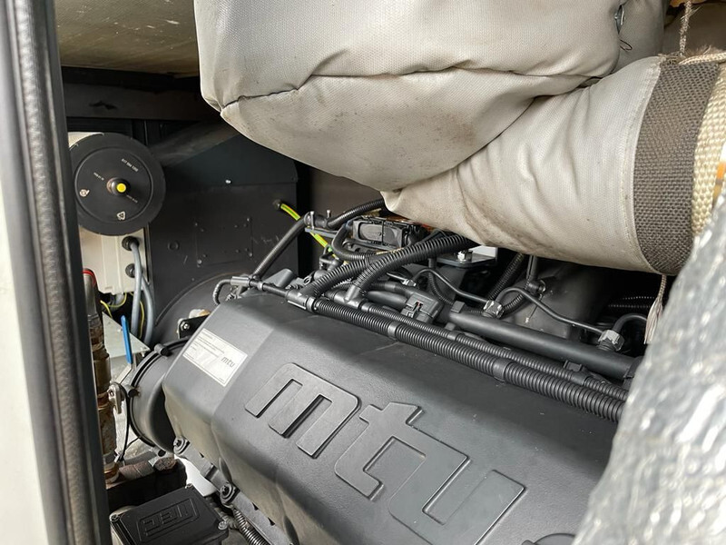 MTU Mecc Alte Spa 600 kVA Supersilent generatorset Stage 5 ! Ultra Low Emission ! As New ! - Електрогенератор: снимка 4 MTU Mecc Alte Spa 600 kVA Supersilent generatorset Stage 5 ! Ultra Low Emission ! As New ! - Електрогенератор: снимка 4