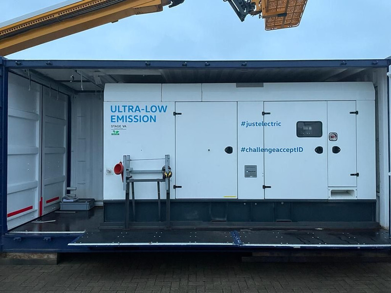 MTU Mecc Alte Spa 600 kVA Supersilent generatorset Stage 5 ! Ultra Low Emission ! As New ! - Електрогенератор: снимка 2 MTU Mecc Alte Spa 600 kVA Supersilent generatorset Stage 5 ! Ultra Low Emission ! As New ! - Електрогенератор: снимка 2