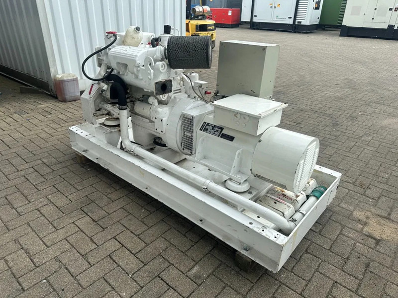 Mercedes-Benz OM 364 MTU 50 kVA Marine Scheepsvaart generatorset - Електрогенератор: снимка 2 Mercedes-Benz OM 364 MTU 50 kVA Marine Scheepsvaart generatorset - Електрогенератор: снимка 2