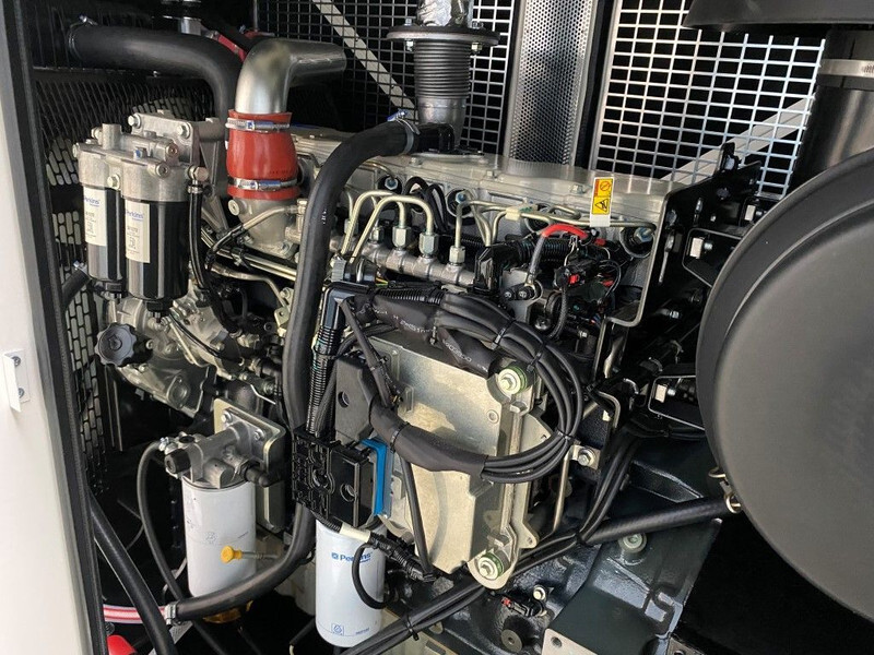 Нови Електрогенератор Perkins 200 kVA Stage 3A Silent generatorset Nieuw !: снимка 16