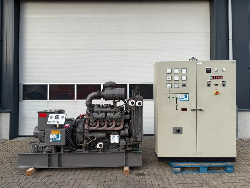 Perkins Stamford 125 kVA noodstroom aggregaat generatorset as New ! 176 hours ! - Електрогенератор: снимка 1 Perkins Stamford 125 kVA noodstroom aggregaat generatorset as New ! 176 hours ! - Електрогенератор: снимка 1