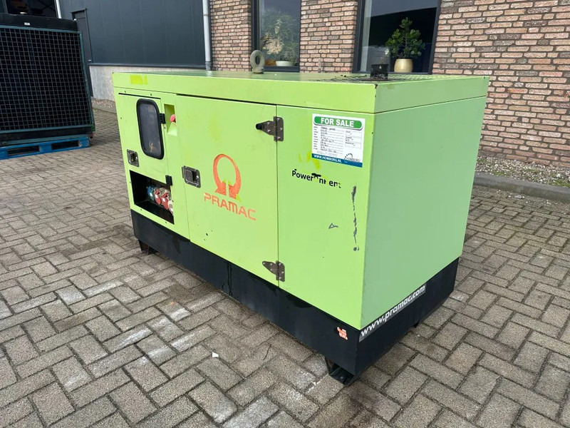 Pramac GSW22 Yanmar Mecc Alte Spa 22 kVA Silent generatorset - Електрогенератор: снимка 5 Pramac GSW22 Yanmar Mecc Alte Spa 22 kVA Silent generatorset - Електрогенератор: снимка 5