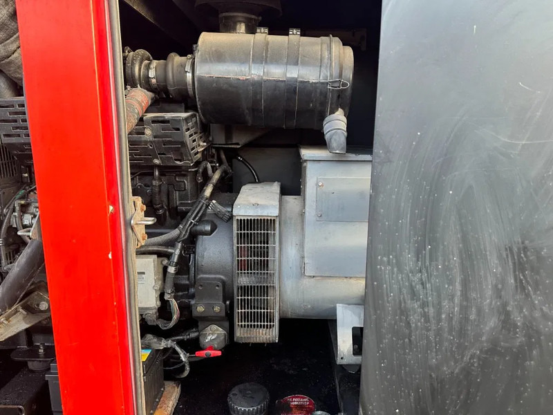 Електрогенератор SDMO R110 C3 John Deere Leroy Somer 110 kVA Silent Rental generatorset Stage 3A: снимка 16 Електрогенератор SDMO R110 C3 John Deere Leroy Somer 110 kVA Silent Rental generatorset Stage 3A: снимка 16