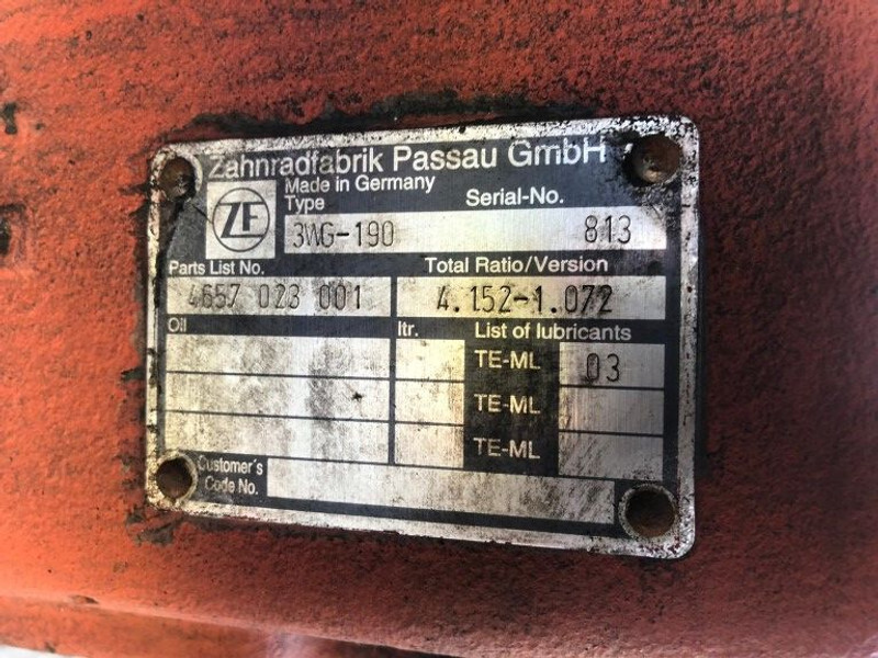 Двигател Sisu Valmet Diesel 74.234 ETA 181 HP diesel enine with ZF gearbox: снимка 7