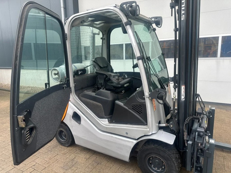 Still RX 70-25 T 2.5 ton Duplex Sideshift Positioner LPG Heftruck - Газокар: снимка 3 Still RX 70-25 T 2.5 ton Duplex Sideshift Positioner LPG Heftruck - Газокар: снимка 3