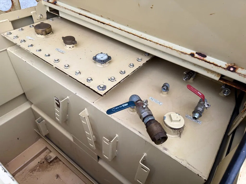 Tolsma Kiwa IBC 1150 liter Dieseltank Milieutank - Морски контейнер: снимка 3 Tolsma Kiwa IBC 1150 liter Dieseltank Milieutank - Морски контейнер: снимка 3