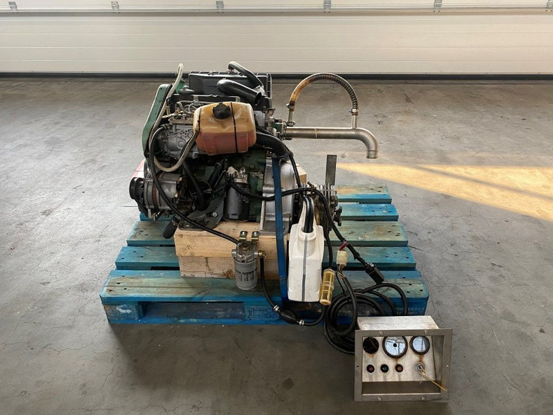 Volkswagen 068.2/M344 Marine Diesel motor 33 kW / 45 PK met keerkoppeling - Двигател за Подемно-транспортна техника: снимка 1 Volkswagen 068.2/M344 Marine Diesel motor 33 kW / 45 PK met keerkoppeling - Двигател за Подемно-транспортна техника: снимка 1