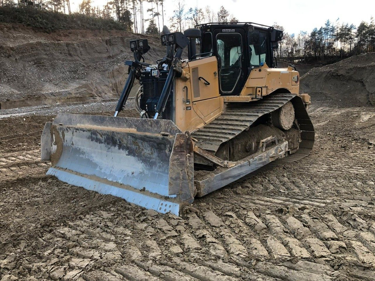 CAT D6 -20 LGP Planierraupe LW70% SystemOneRipper AC - Булдозер: снимка 1 CAT D6 -20 LGP Planierraupe LW70% SystemOneRipper AC - Булдозер: снимка 1
