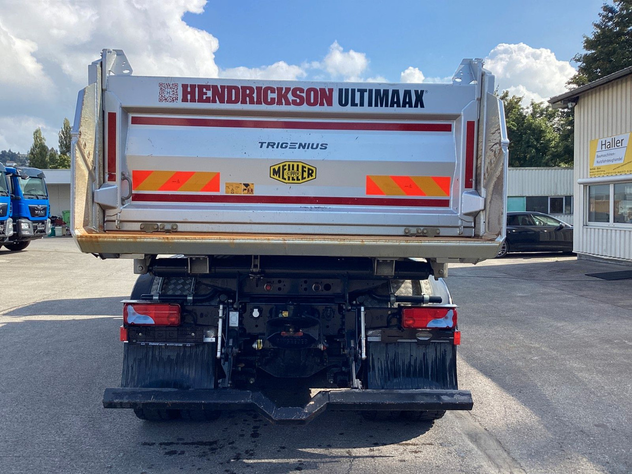 MAN TGS 35.520 8x4 Intarder Meiller Bordmatik Hendri - Самосвал камион: снимка 5 MAN TGS 35.520 8x4 Intarder Meiller Bordmatik Hendri - Самосвал камион: снимка 5