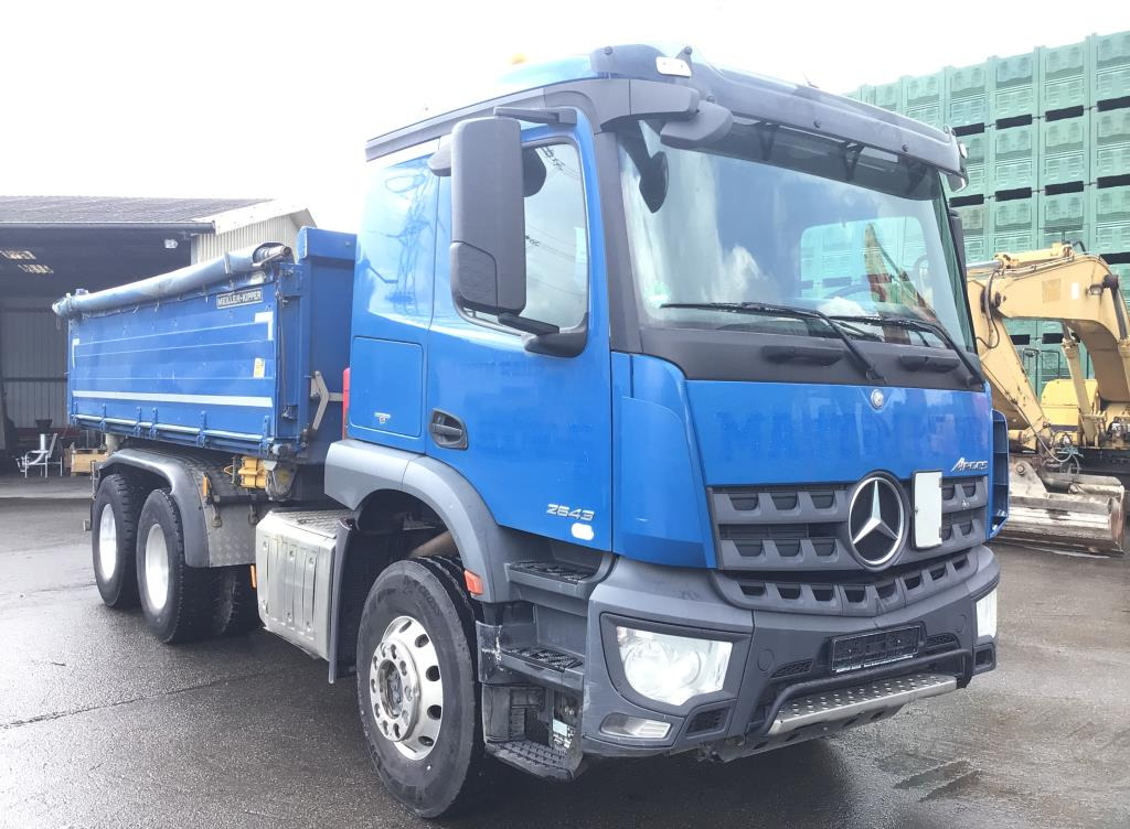 Mercedes Benz Arocs 2643 6×4 Euro 6 - Самосвал камион: снимка 4 Mercedes Benz Arocs 2643 6×4 Euro 6 - Самосвал камион: снимка 4