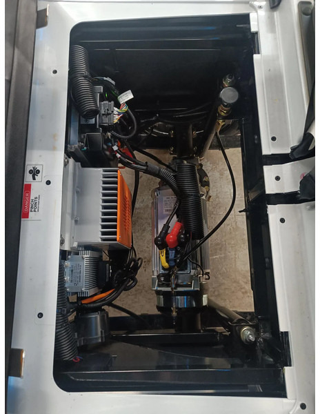 Голф количка HOG BSND5-4 4-Persoons Off-road: снимка 14 Голф количка HOG BSND5-4 4-Persoons Off-road: снимка 14