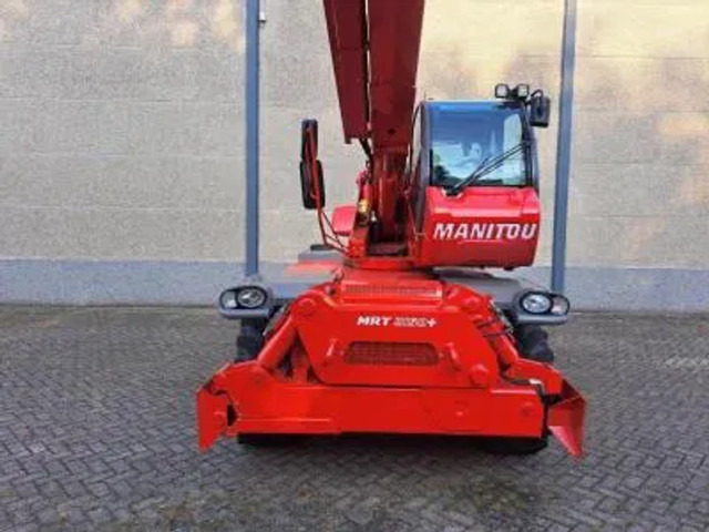 Manitou MRT 2150+ Privilege All-Terrain Rotating Telehandler (2015) - Товарач: снимка 2 Manitou MRT 2150+ Privilege All-Terrain Rotating Telehandler (2015) - Товарач: снимка 2
