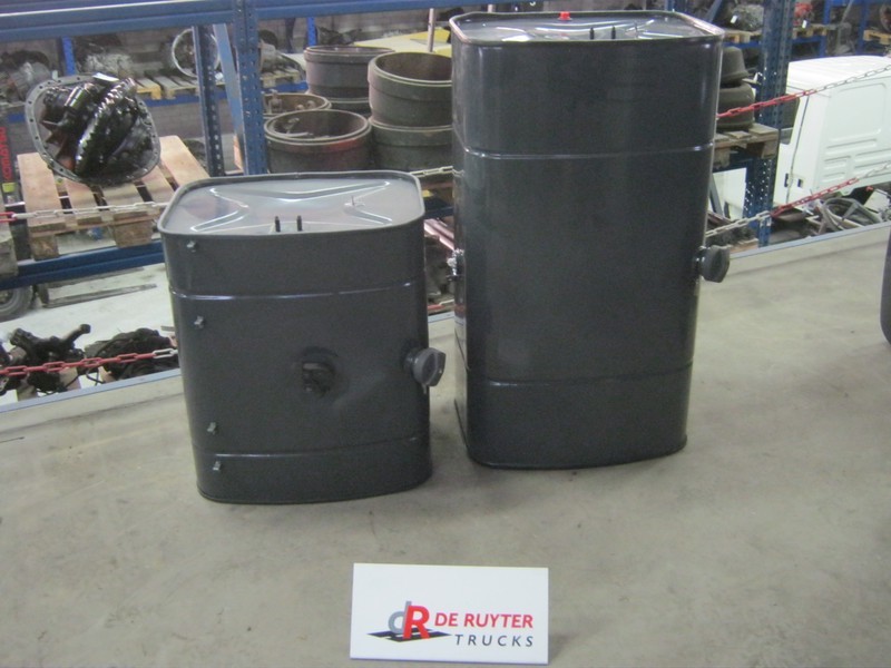 DAF Brandstoftanks voor LF - Горивна система: снимка 3 DAF Brandstoftanks voor LF - Горивна система: снимка 3