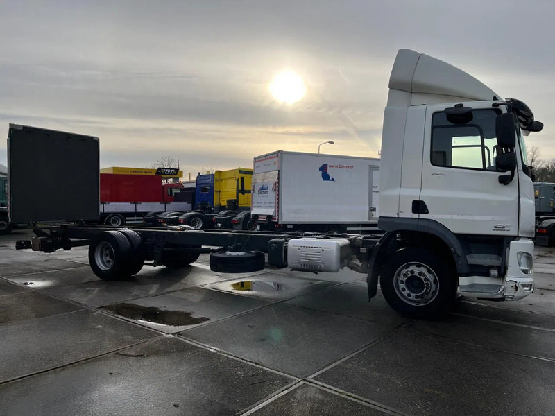 DAF CF 260 CF 260 FA CHASSIS CABINE EURO 6 - Шаси кабина: снимка 4 DAF CF 260 CF 260 FA CHASSIS CABINE EURO 6 - Шаси кабина: снимка 4