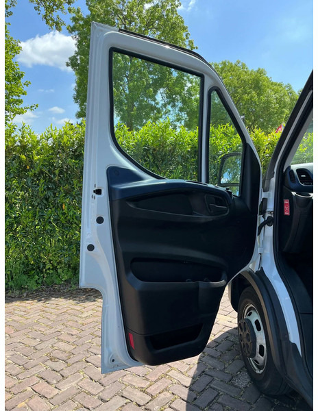 Лекотоварен автомобил фургон, Бус с двойна кабина Iveco Daily 35C16 Achterdeuren (15 diverse modellen op voorraad): снимка 20