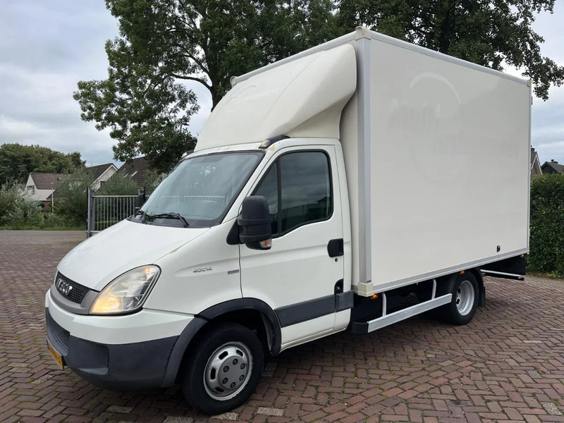 Iveco Daily 40 C14 - Лекотоварен автомобил фургон: снимка 1 Iveco Daily 40 C14 - Лекотоварен автомобил фургон: снимка 1