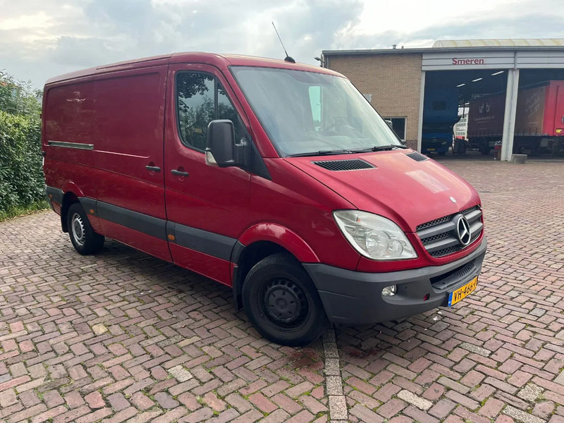 Mercedes-Benz Sprinter 313 CDI L2H1 - Товарен бус: снимка 3 Mercedes-Benz Sprinter 313 CDI L2H1 - Товарен бус: снимка 3